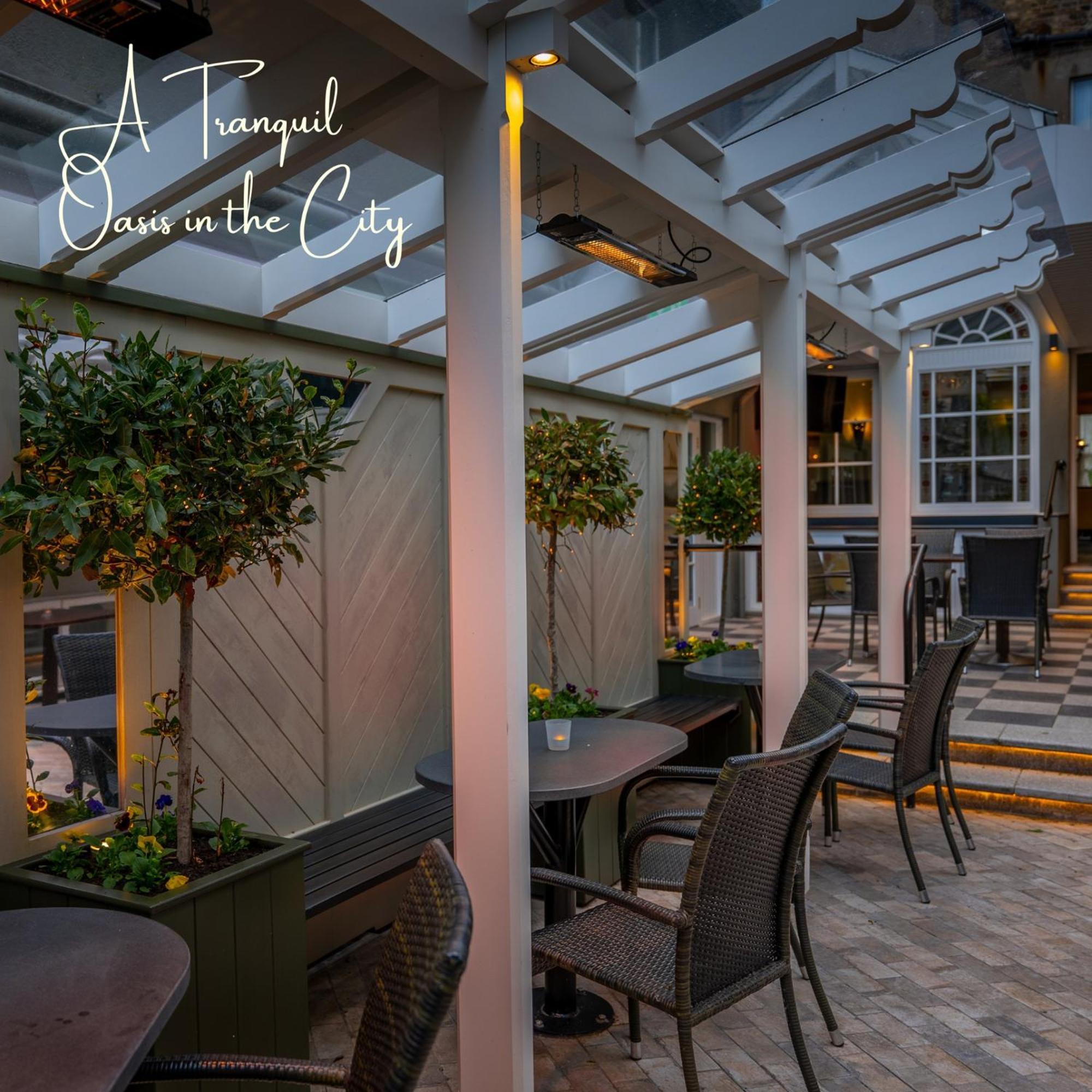 The Lansdowne Hotel — Photos 2